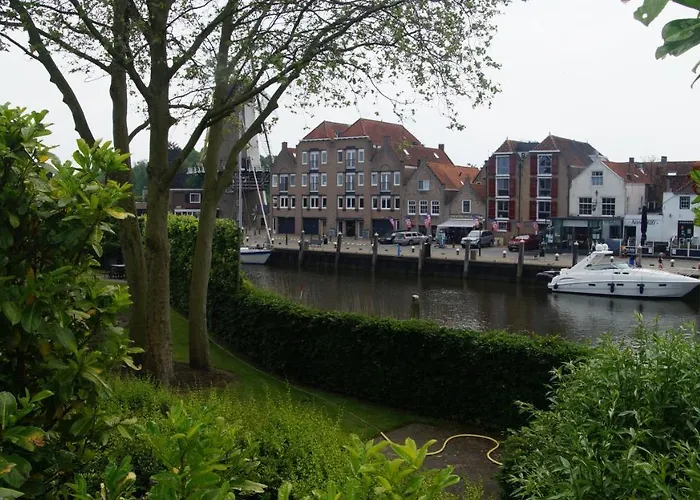 Hotel Willemstad Hotel Willemstad (North Brabant)