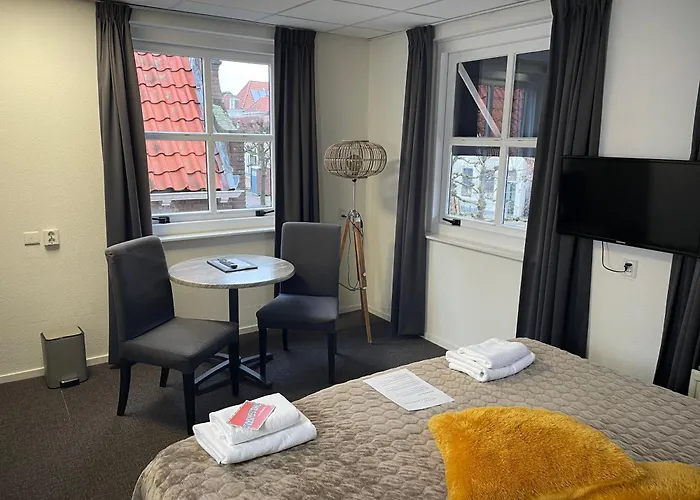 Hotel Willemstad Hotel Willemstad (North Brabant)